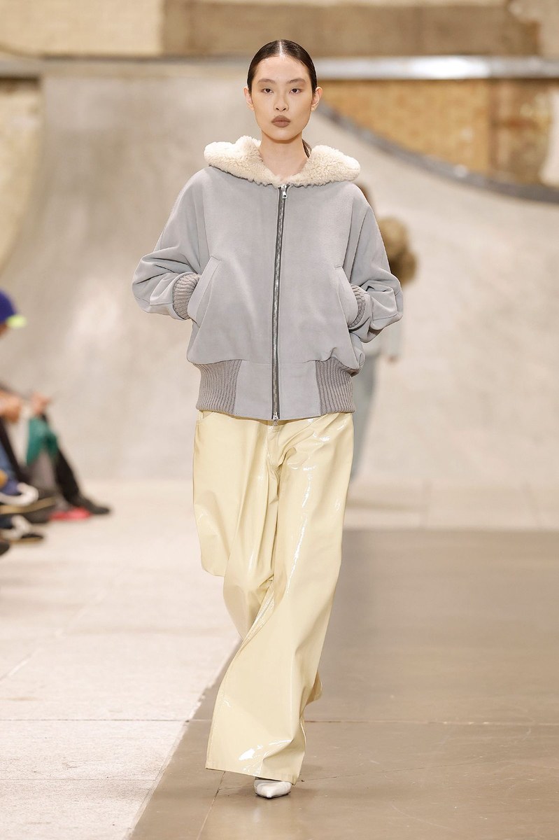 Look 4