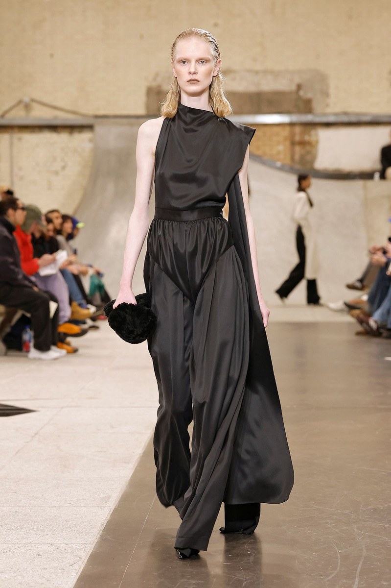 Look 11