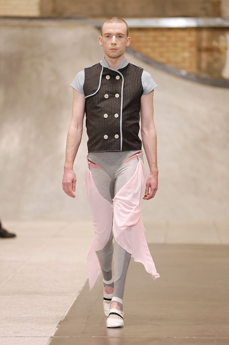 Look 7