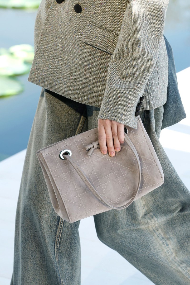 Bag 18