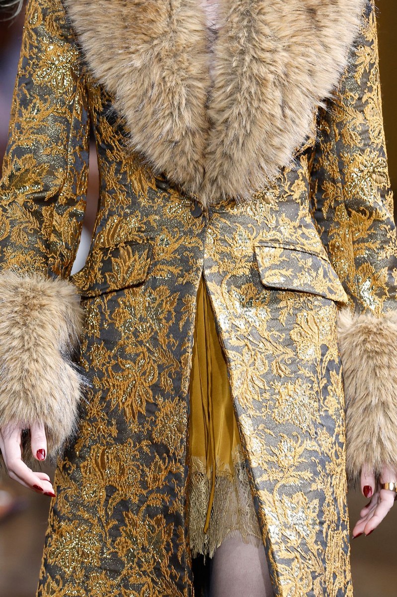 Detail 12