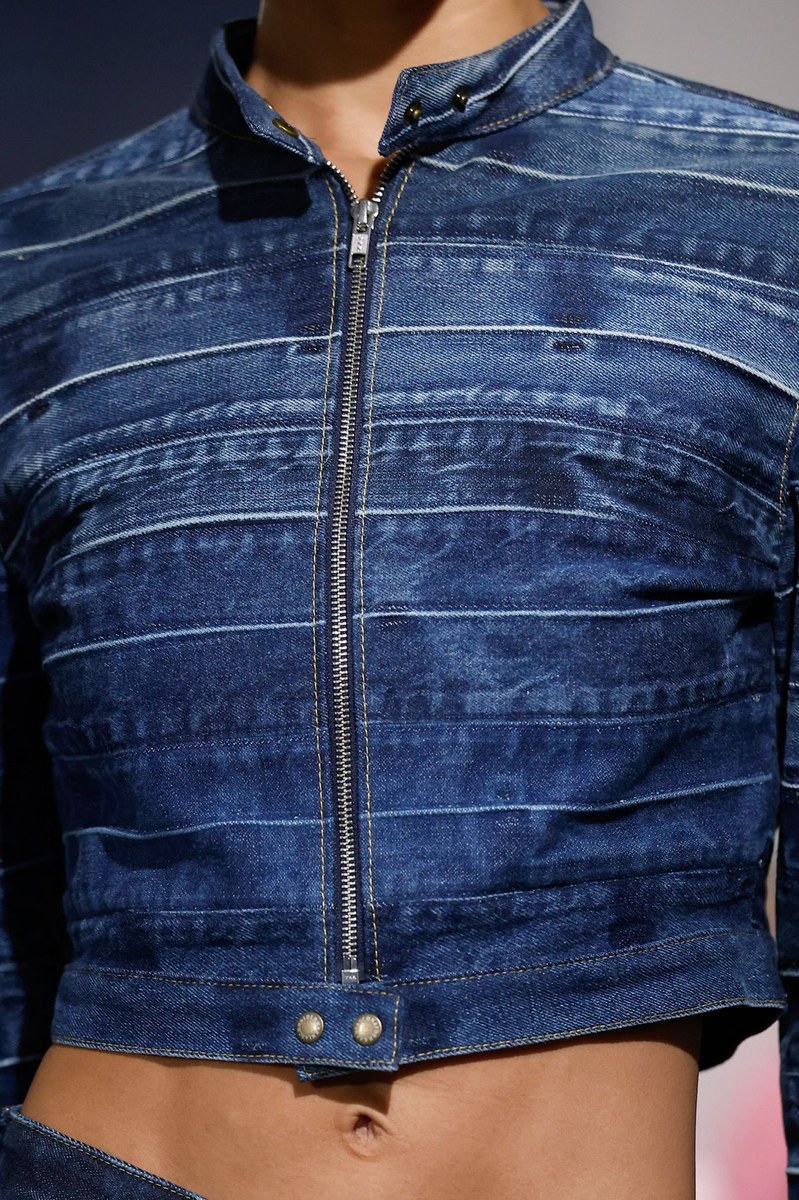 Detail 1