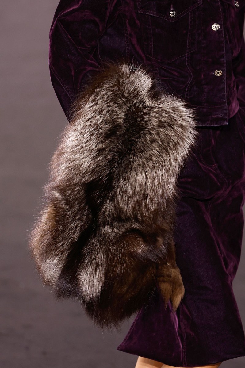 Detail 24