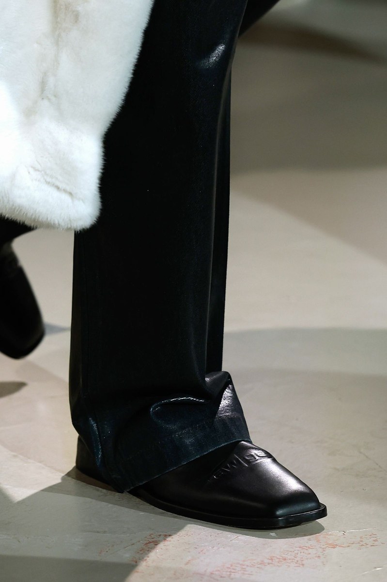 Shoe 1