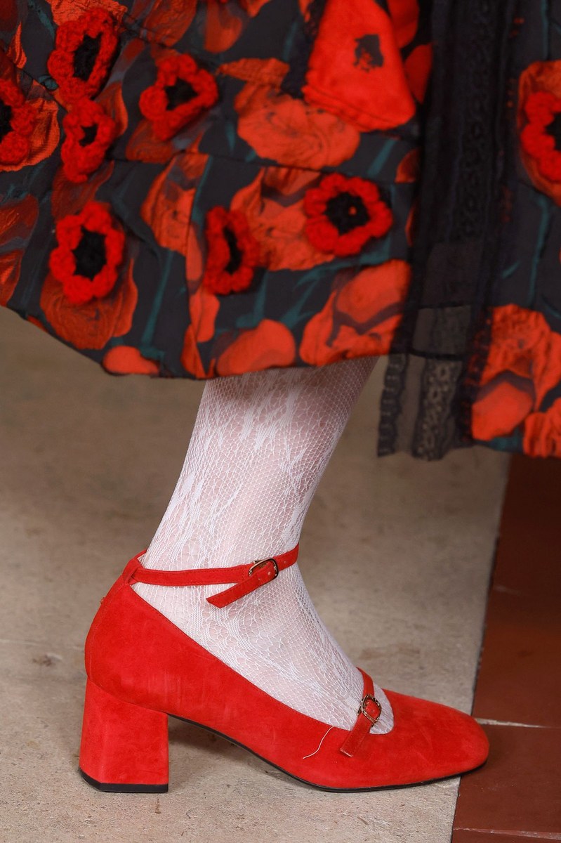 Shoe 7