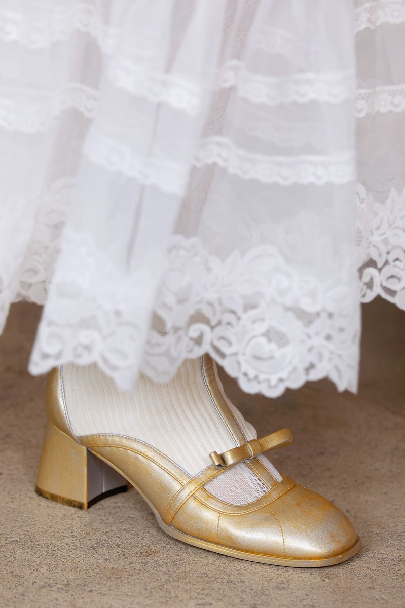 Shoe 13