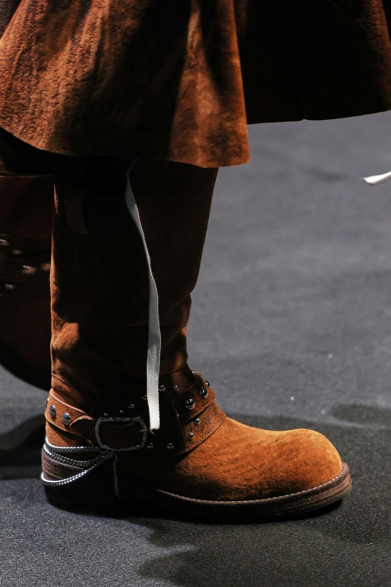Shoe 15
