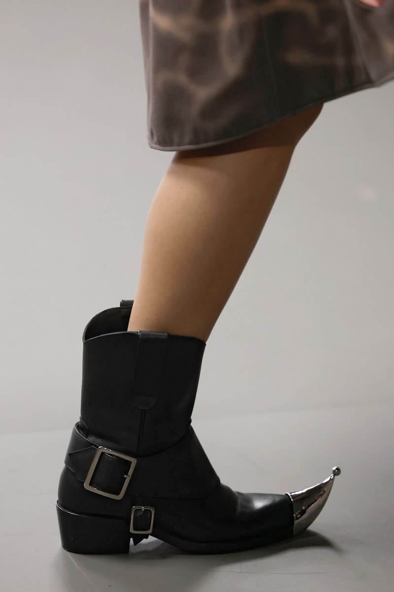 Shoe 2