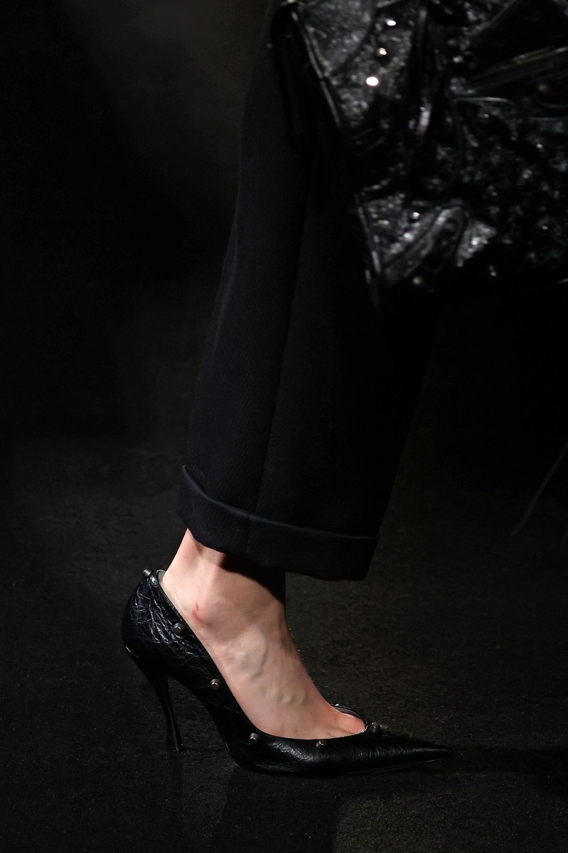 Shoe 6
