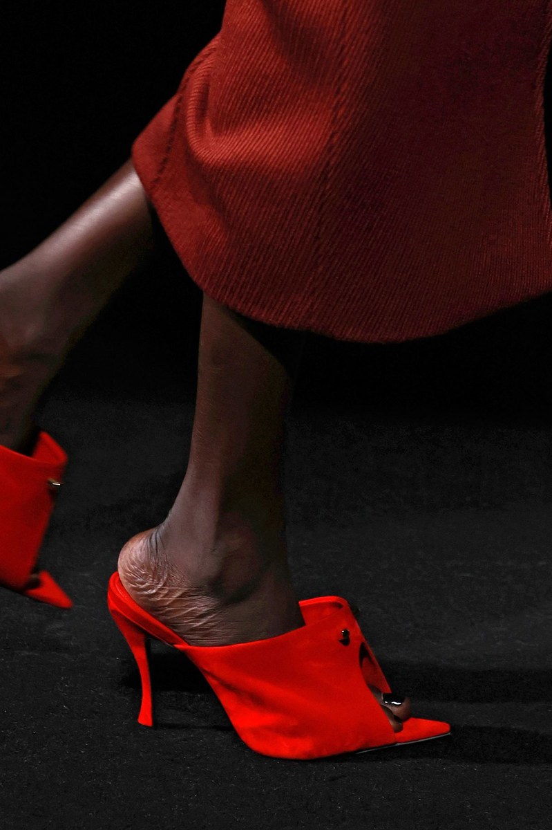 Shoe 11