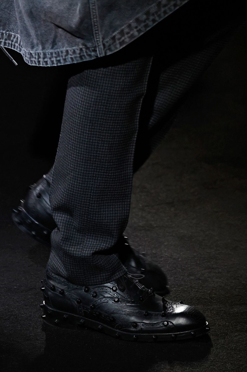 Shoe 17