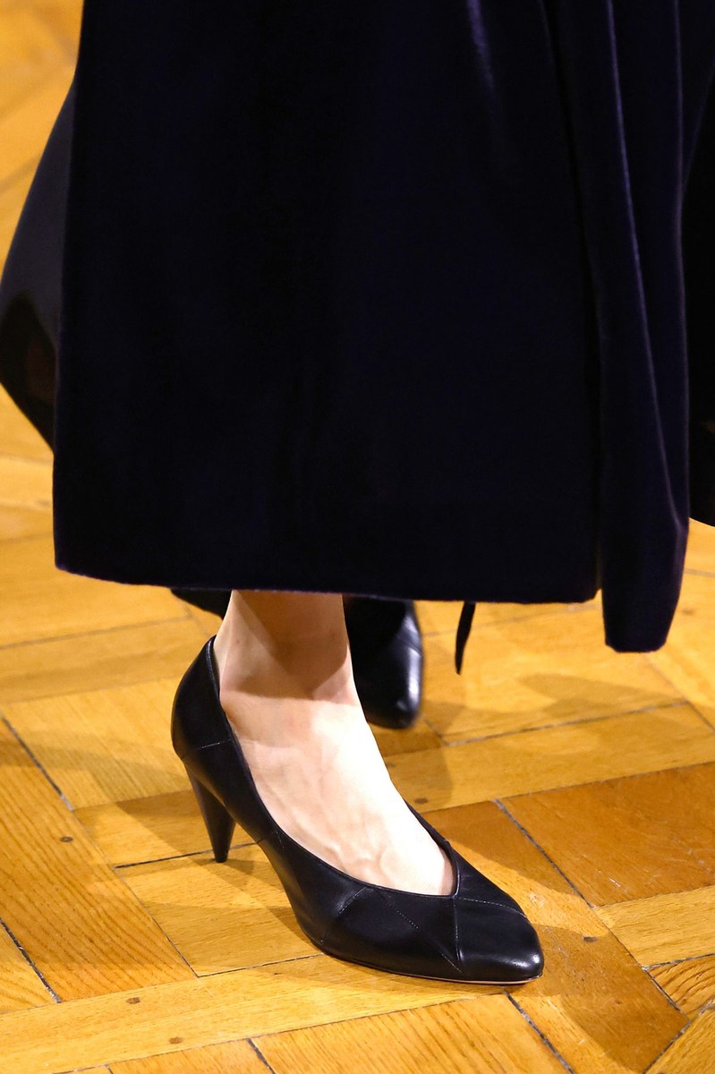 Shoe 2