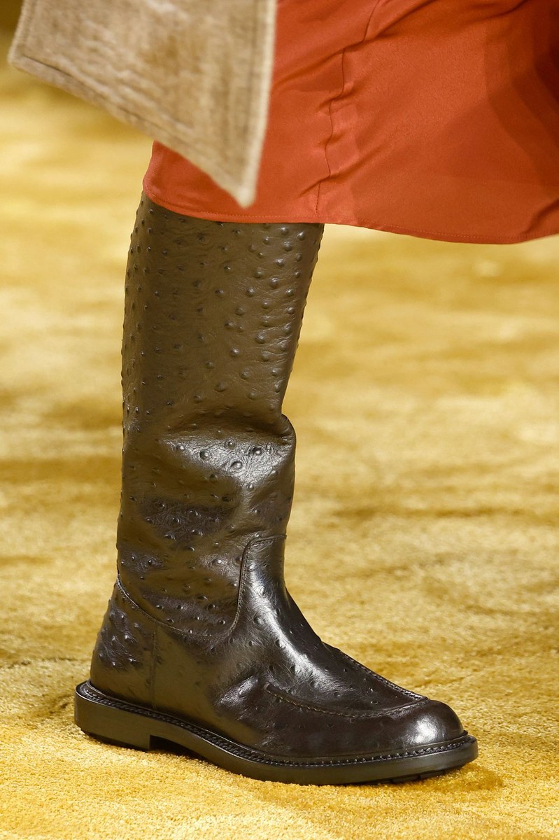 Shoe 1