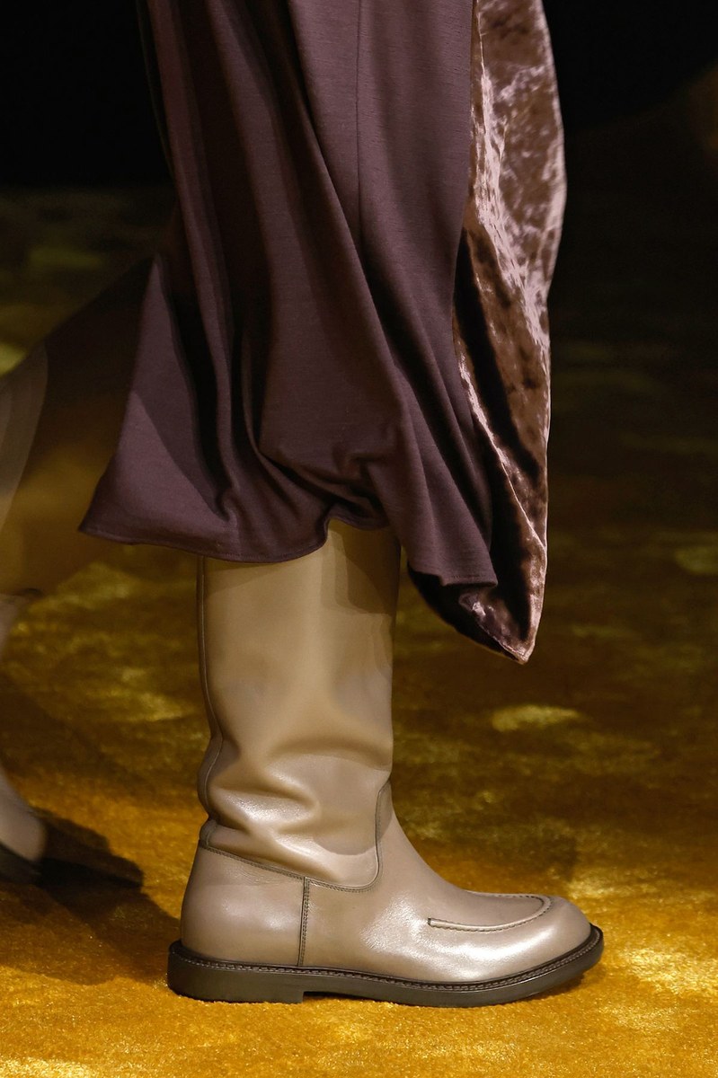 Shoe 7