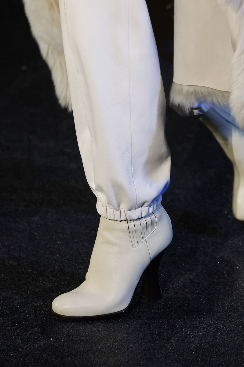 Shoe 9