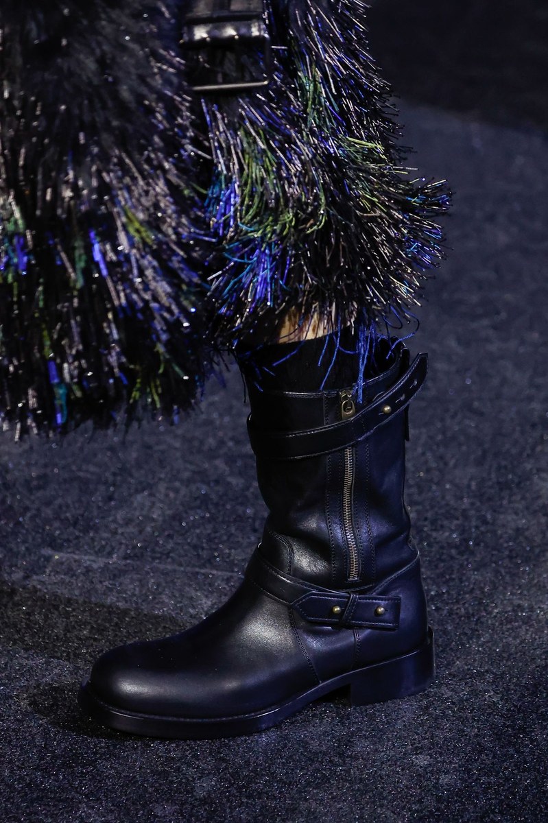 Shoe 20