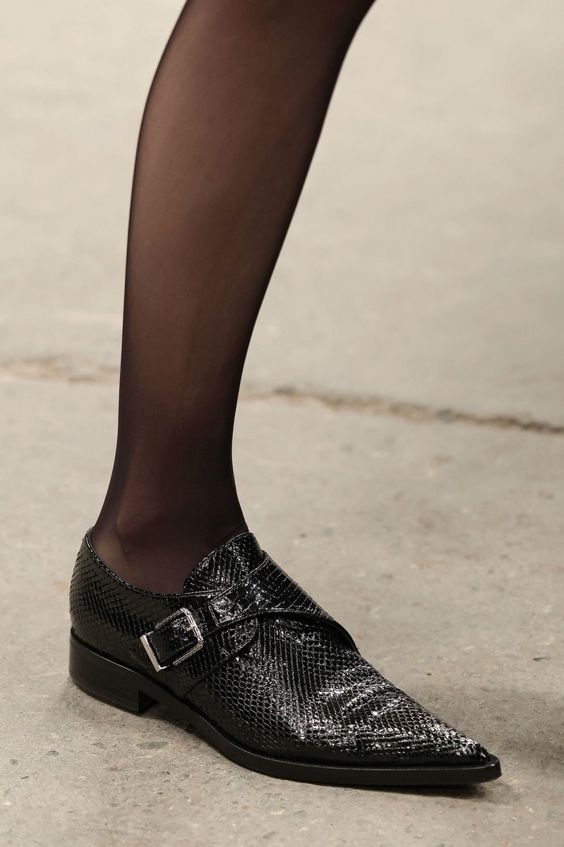 Shoe 2