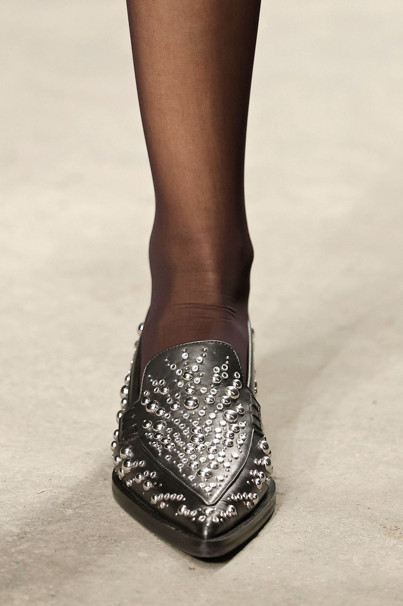 Shoe 6