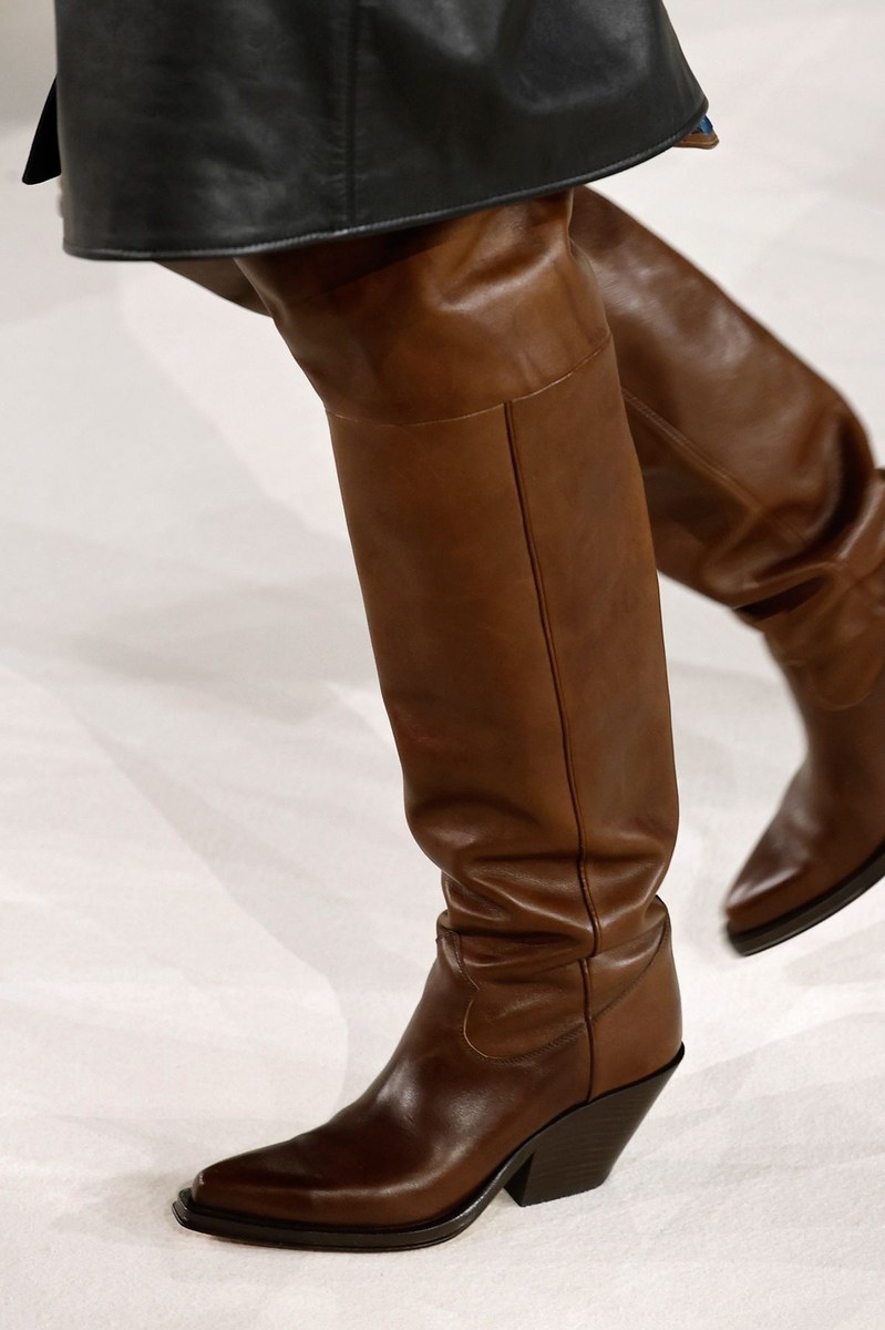 Shoe 4