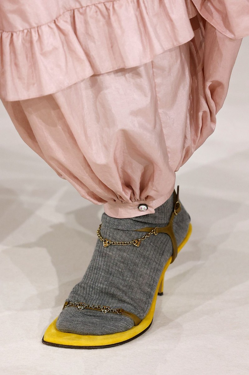 Shoe 11