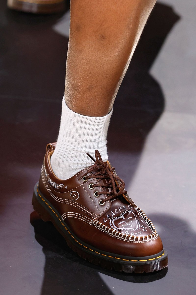Shoe 6