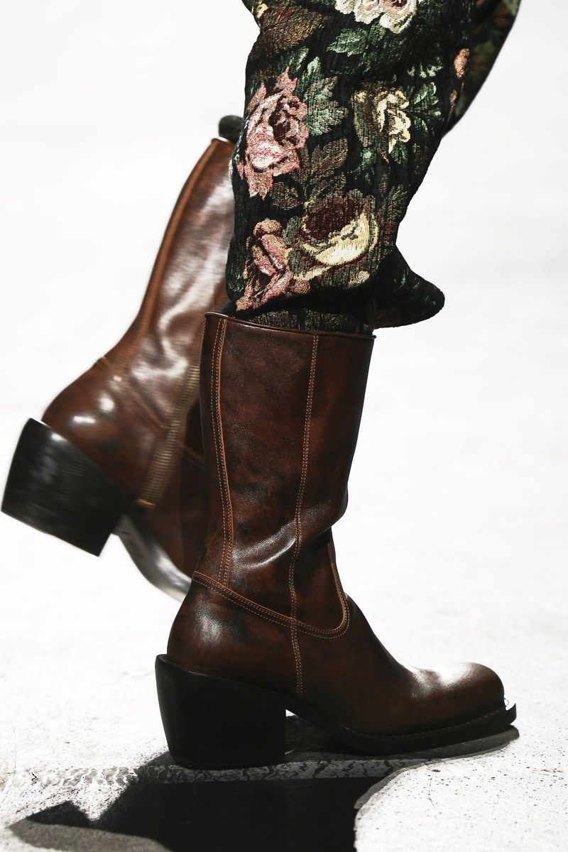 Shoe 15
