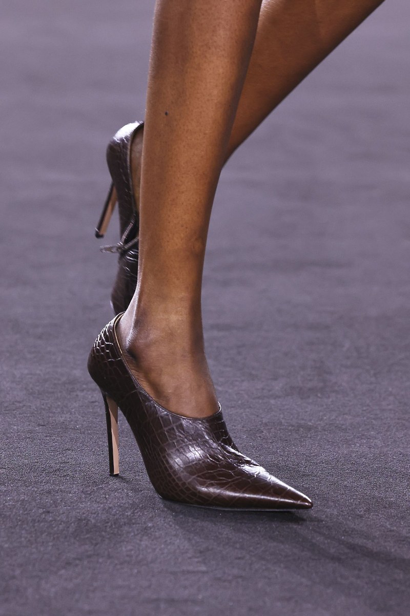 Shoe 15