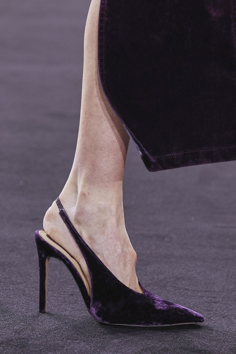 Shoe 19