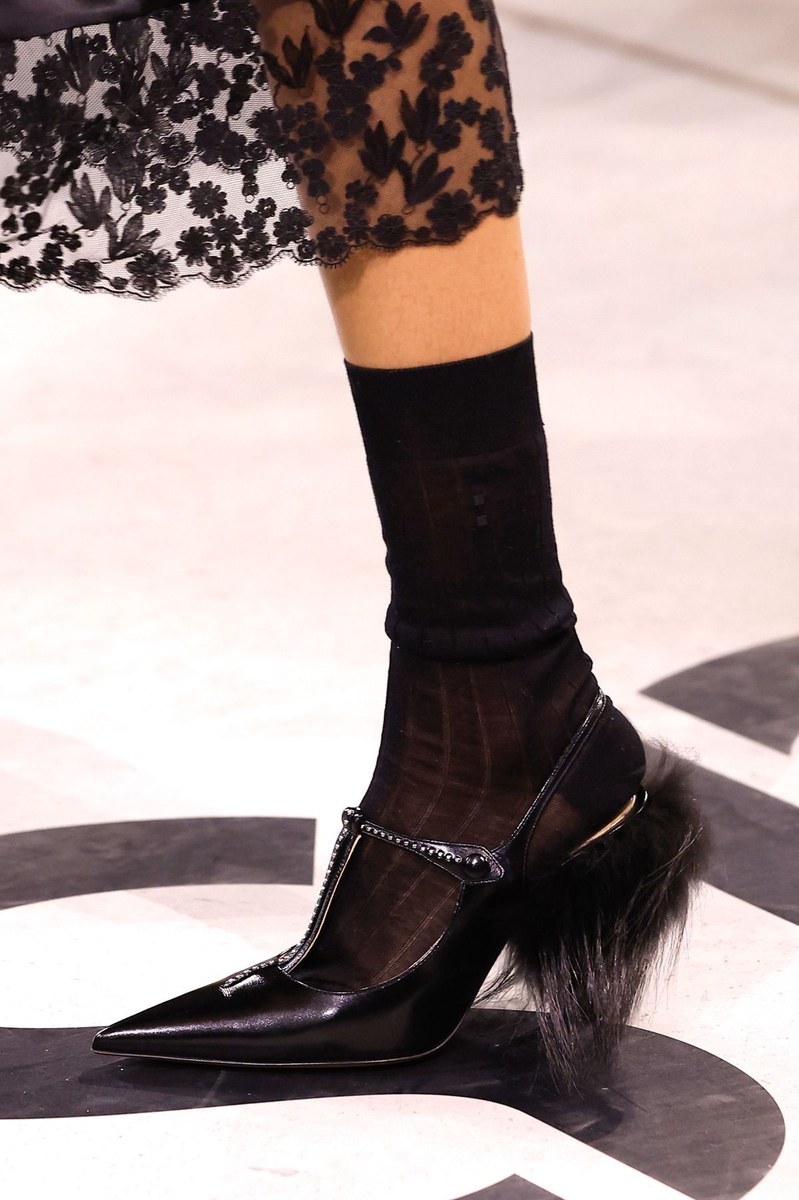 Shoe 13