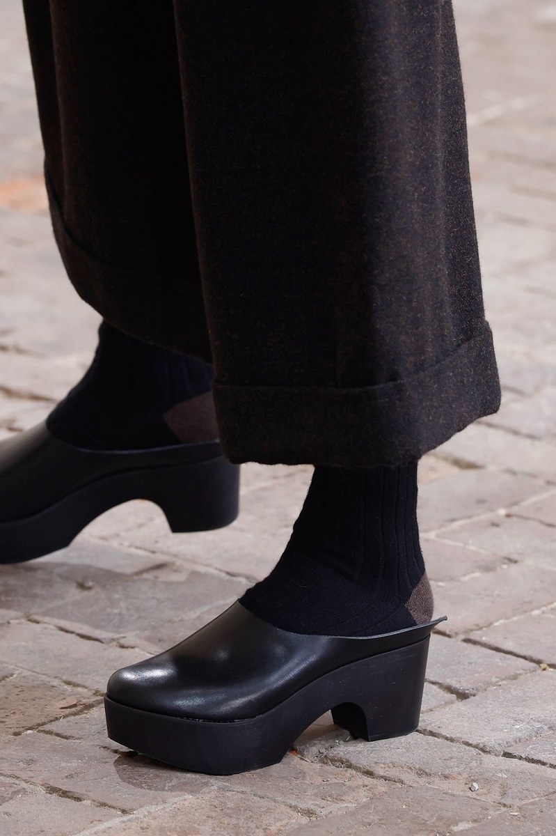 Shoe 2