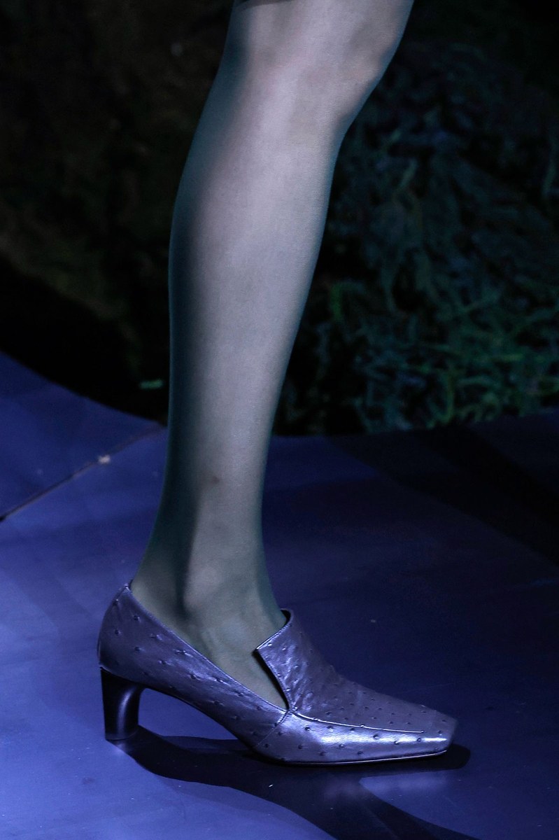Shoe 22