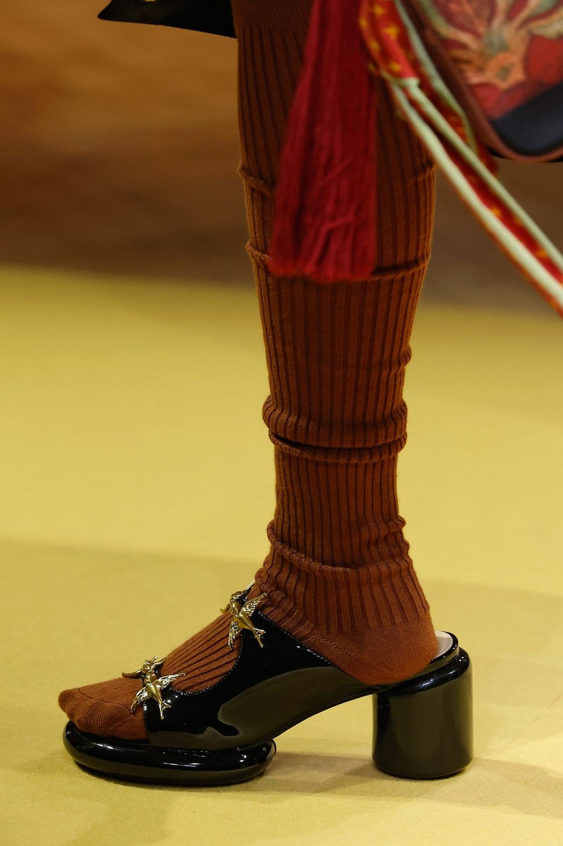 Shoe 13