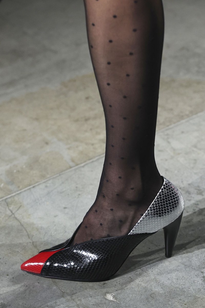 Shoe 17