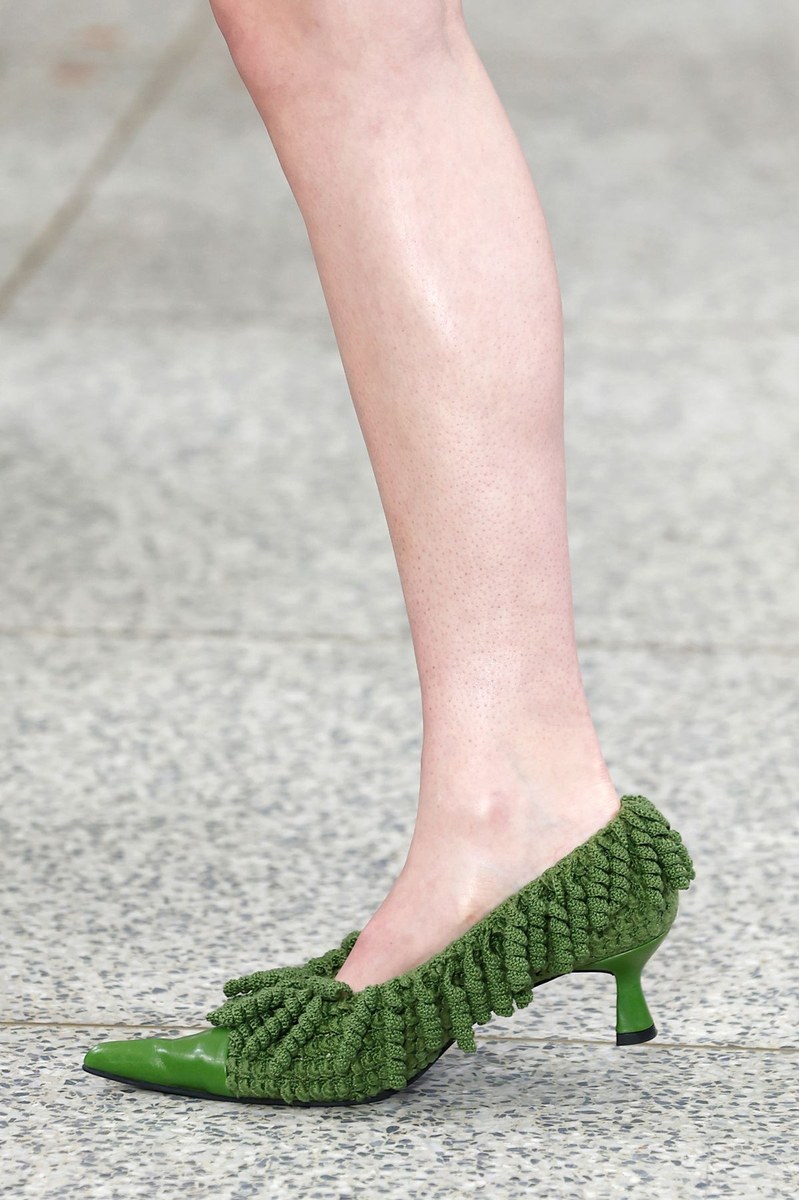 Shoe 13