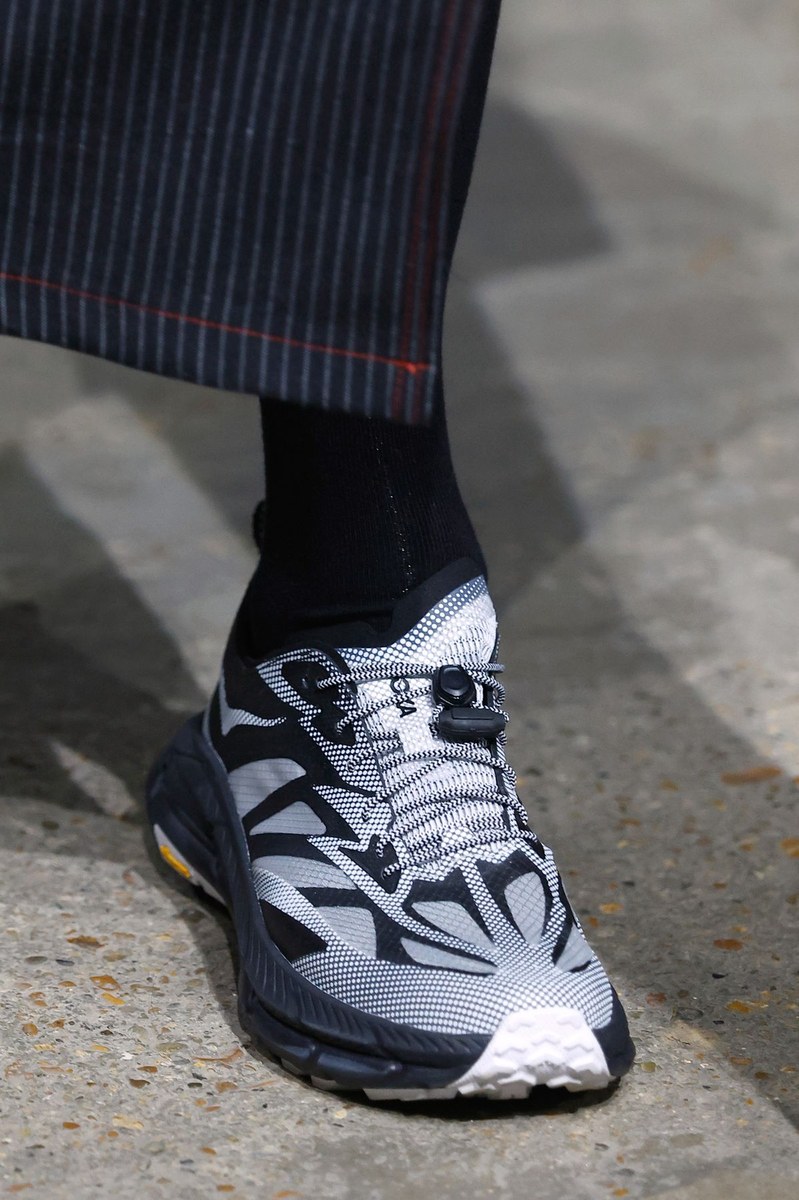 Shoe 10