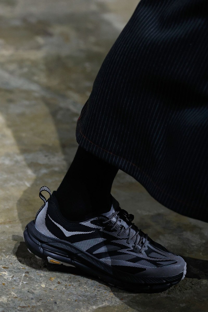 Shoe 11