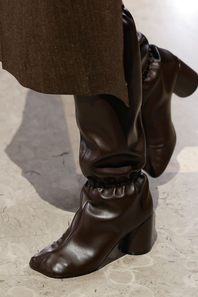 Shoe 4