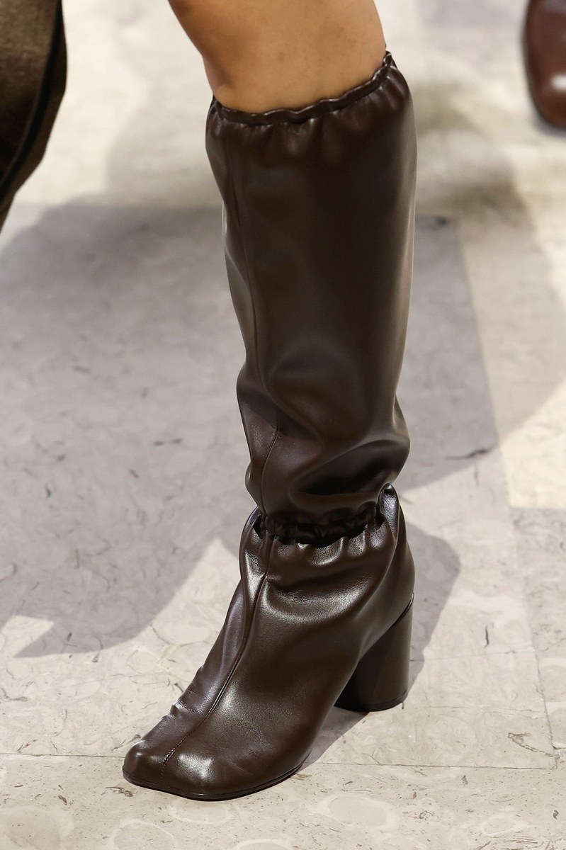 Shoe 8