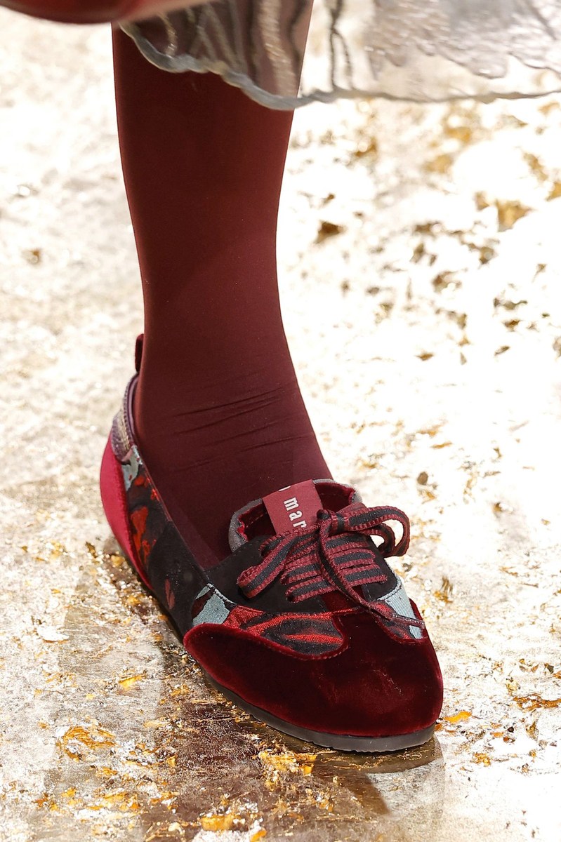 Shoe 6