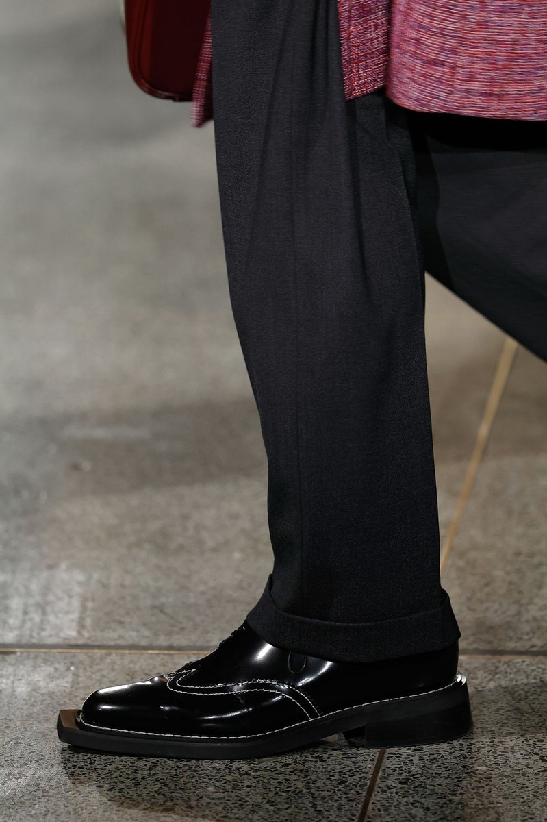 Shoe 8
