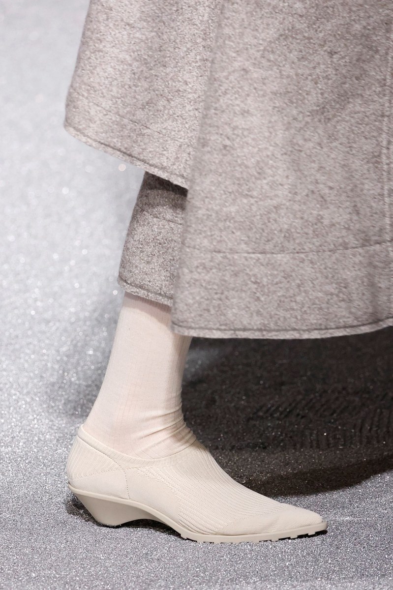Shoe 2