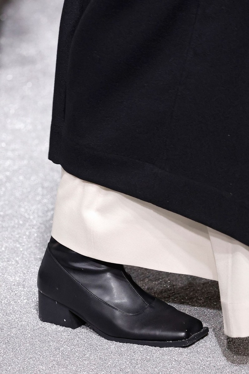 Shoe 3