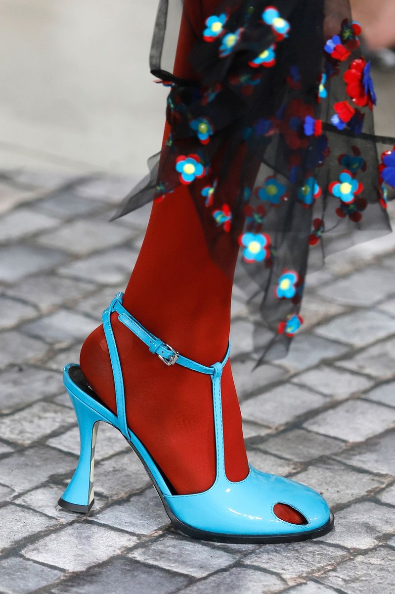 Shoe 17