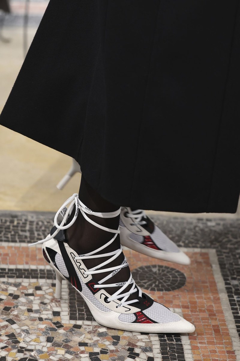 Shoe 12