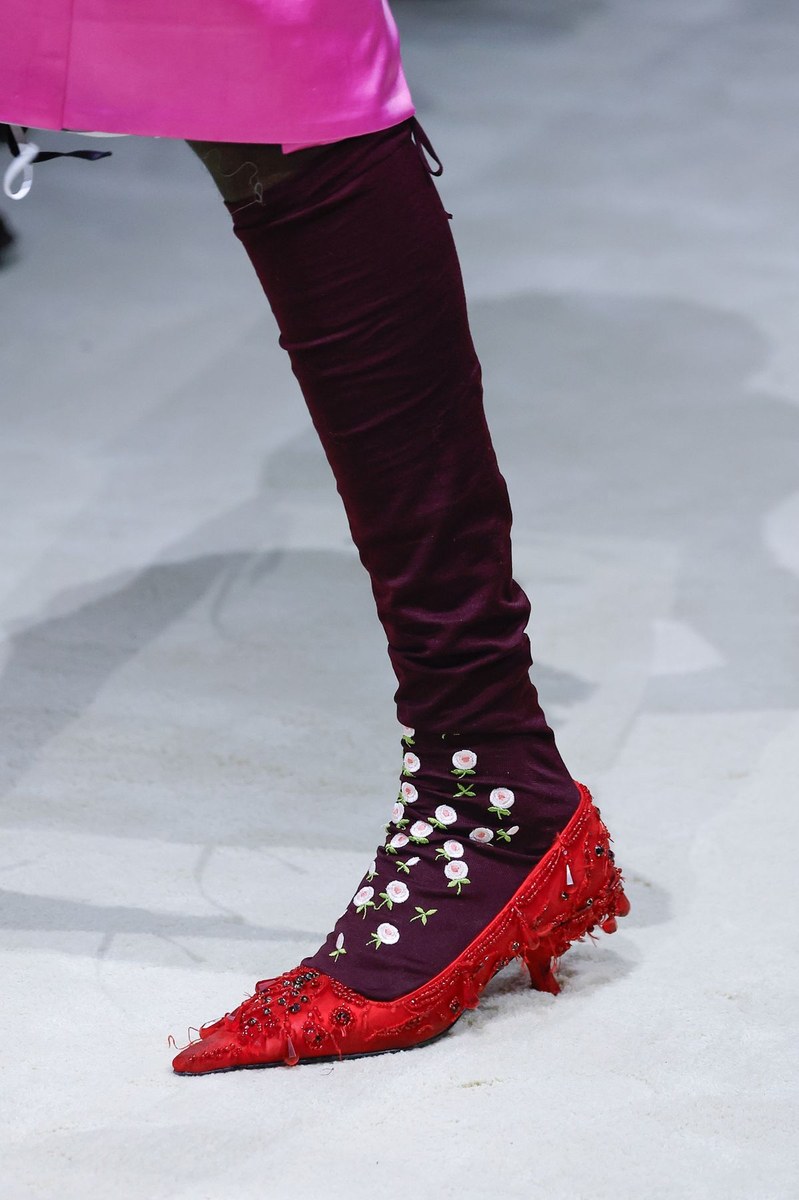 Shoe 12