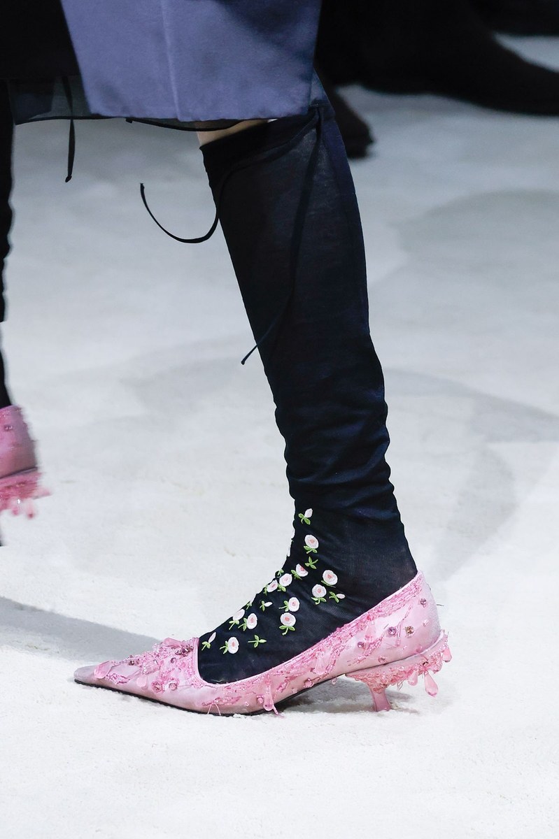 Shoe 14