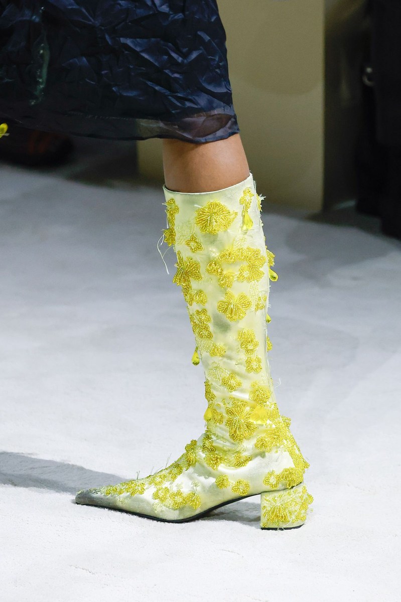 Shoe 17