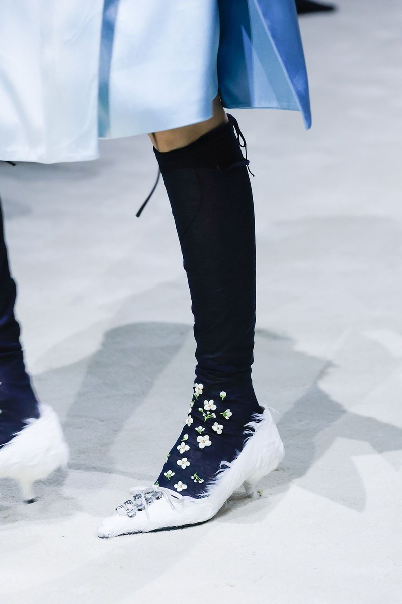 Shoe 19