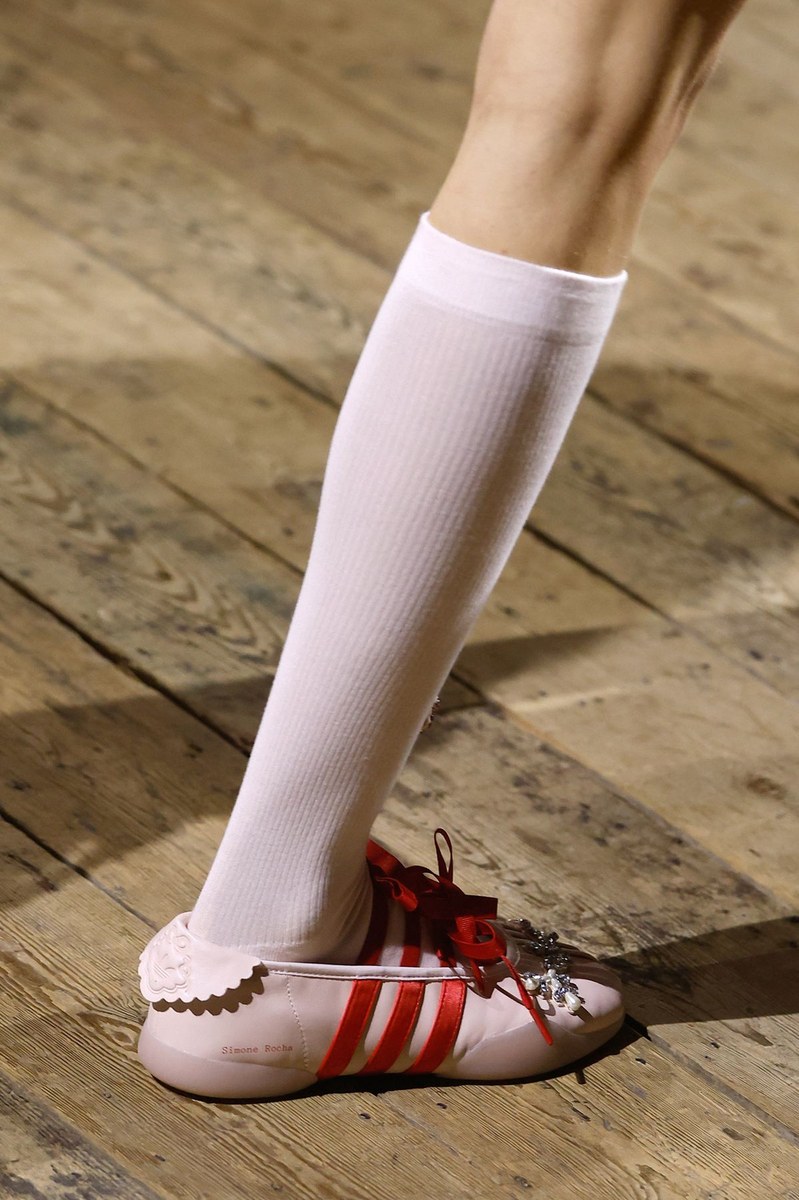 Shoe 12