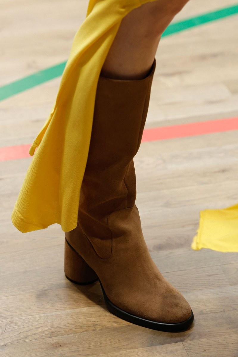 Shoe 1